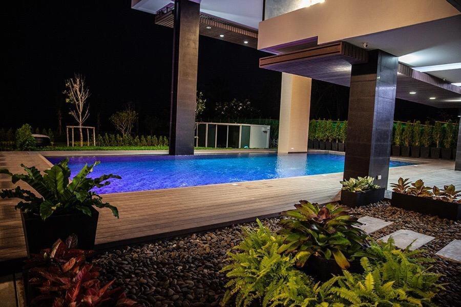 Beachfront Executive Studio Mae Phim Rayong Kültér fotó